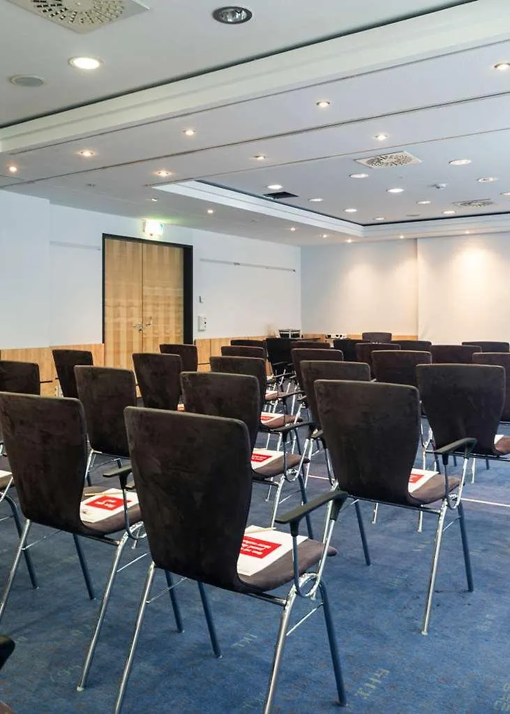 Intercityhotel Wien 4*, Wiedeń