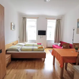 Hellwagstrasse Apartament