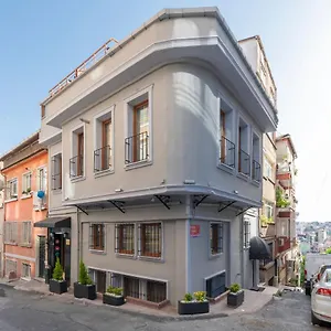 marida-residence-taksim.istanbul-turkeyhotels.com/