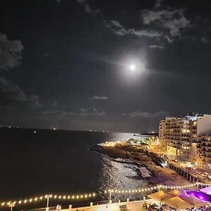 https://roma-hotel-sliema.hotelssaintjulians.com