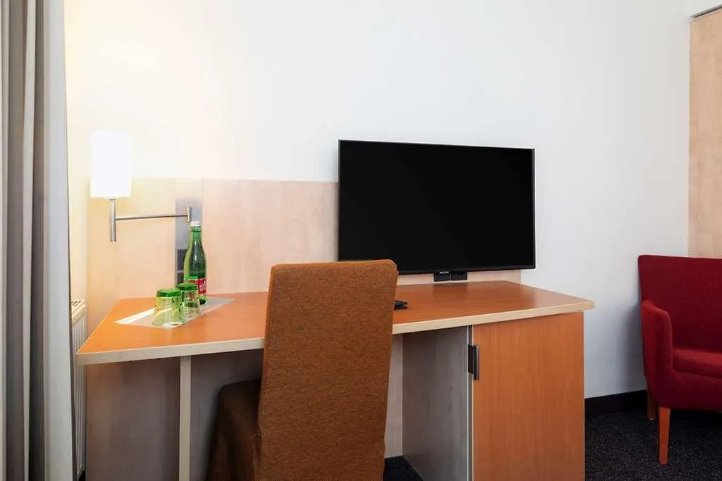 Intercityhotel Wien 4*, Viyana