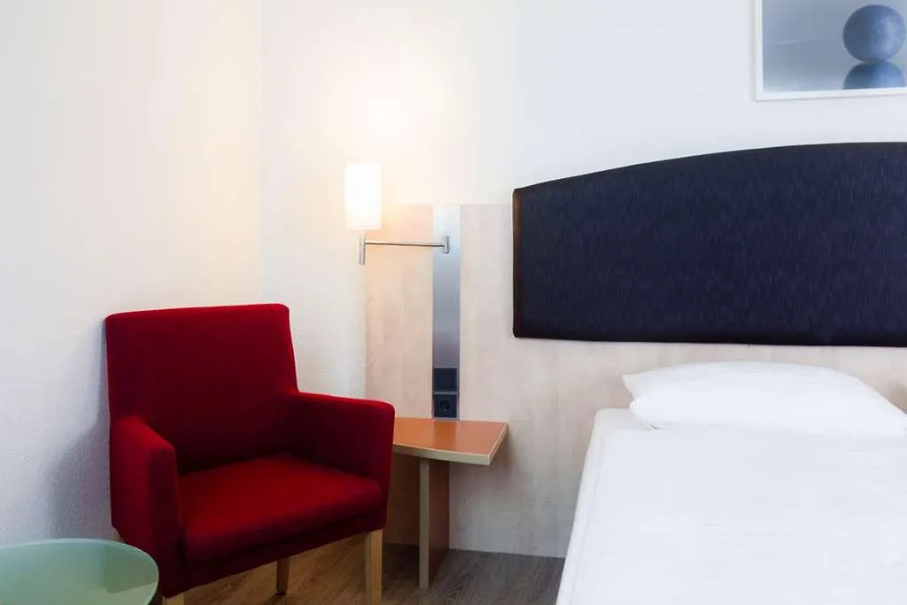 Otel Intercityhotel Wien
