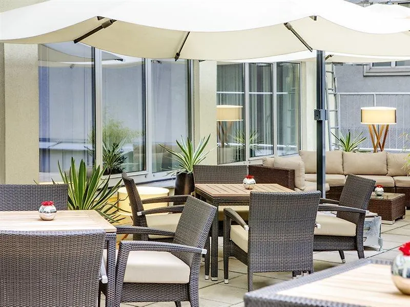 Intercityhotel Wien Otel