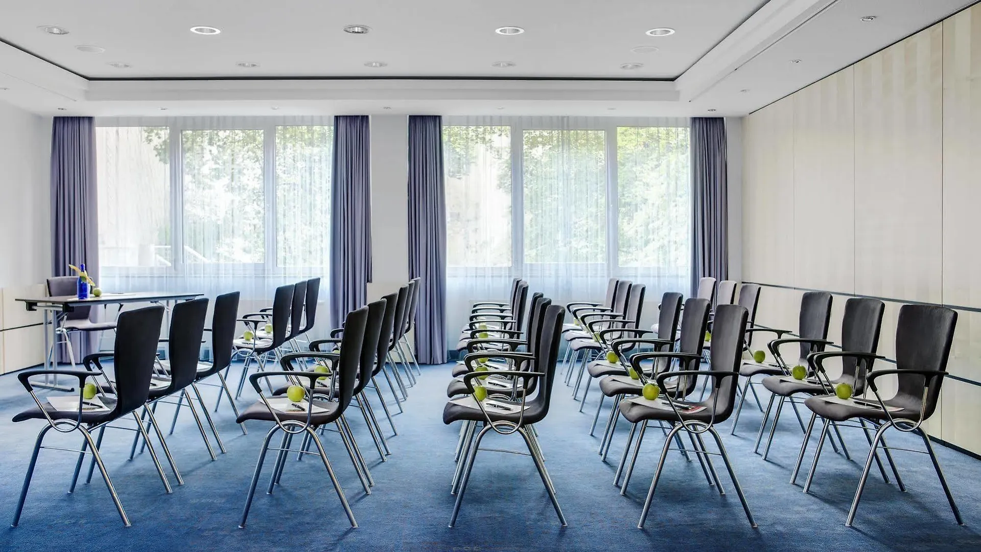 Intercityhotel Wien 4*, Vienna Austria